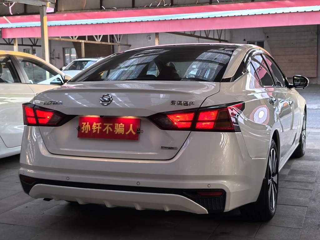 Nissan Teana 2021 2.0L XL