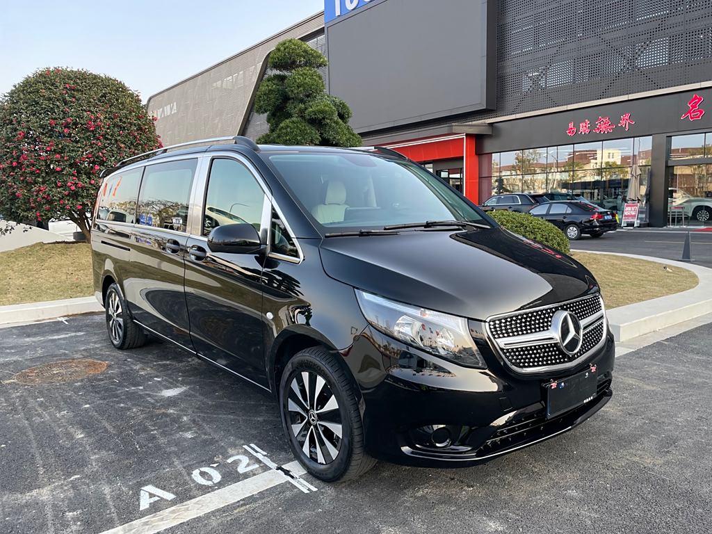 Mercedes-Benz Vito 2023 2.0T  Elite 7