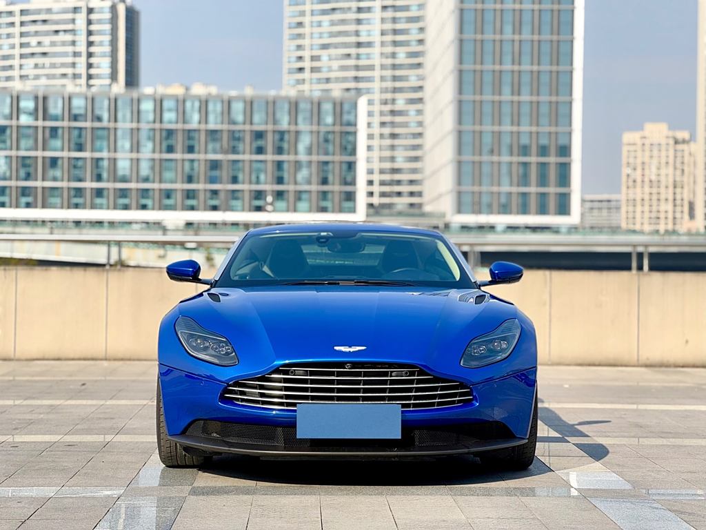 Aston Martin DB11 2019 4.0T V8 Coupe