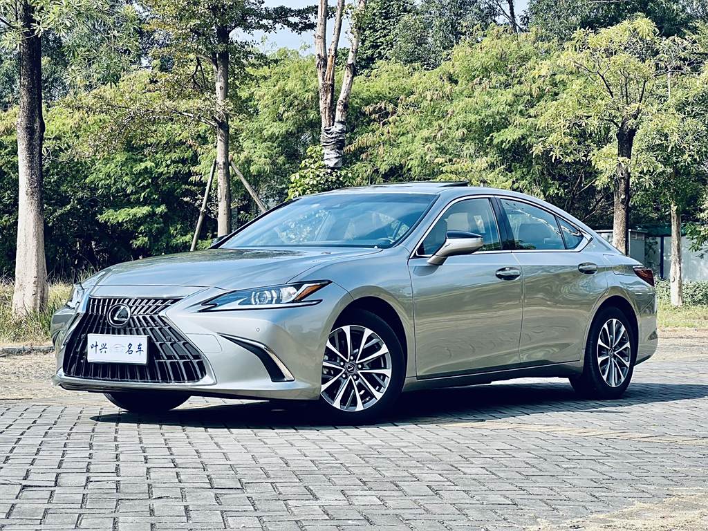 Lexus ES 2022 200