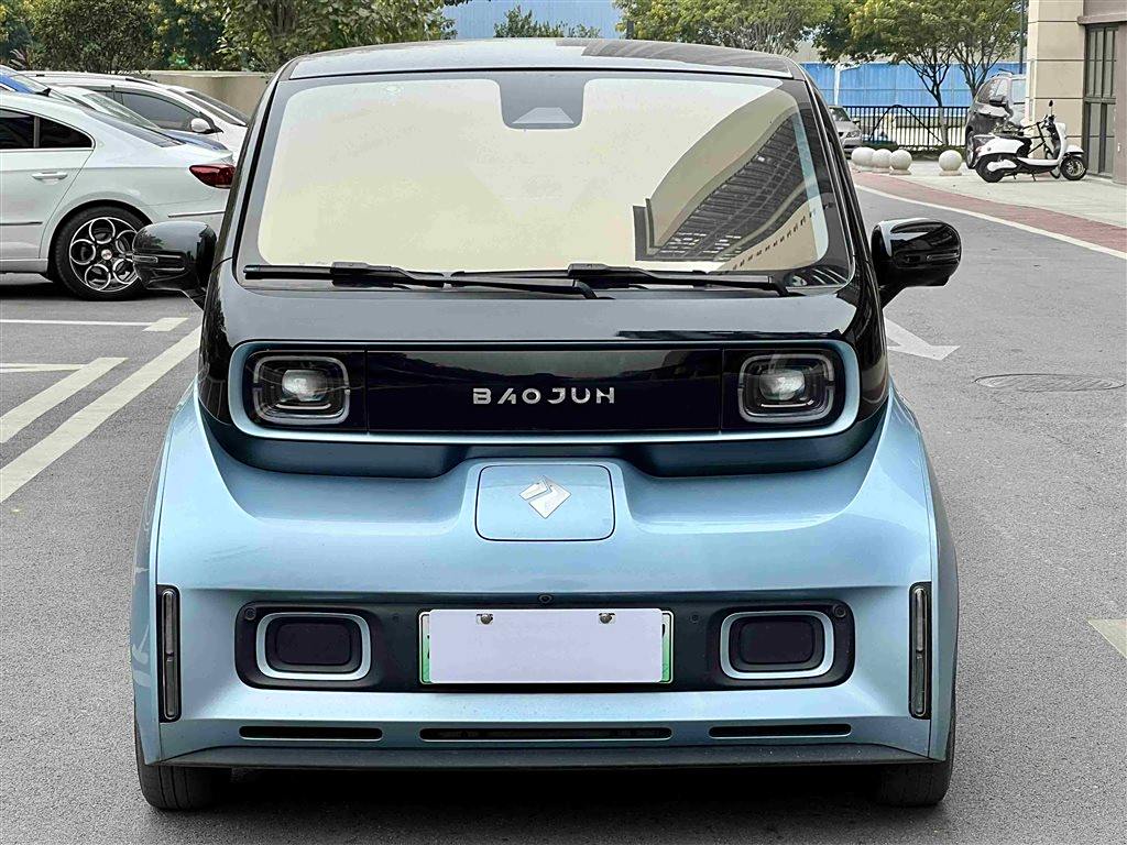 Baojun E300 2020