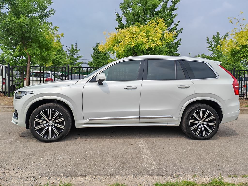 Volvo XC90 2021 B6  7