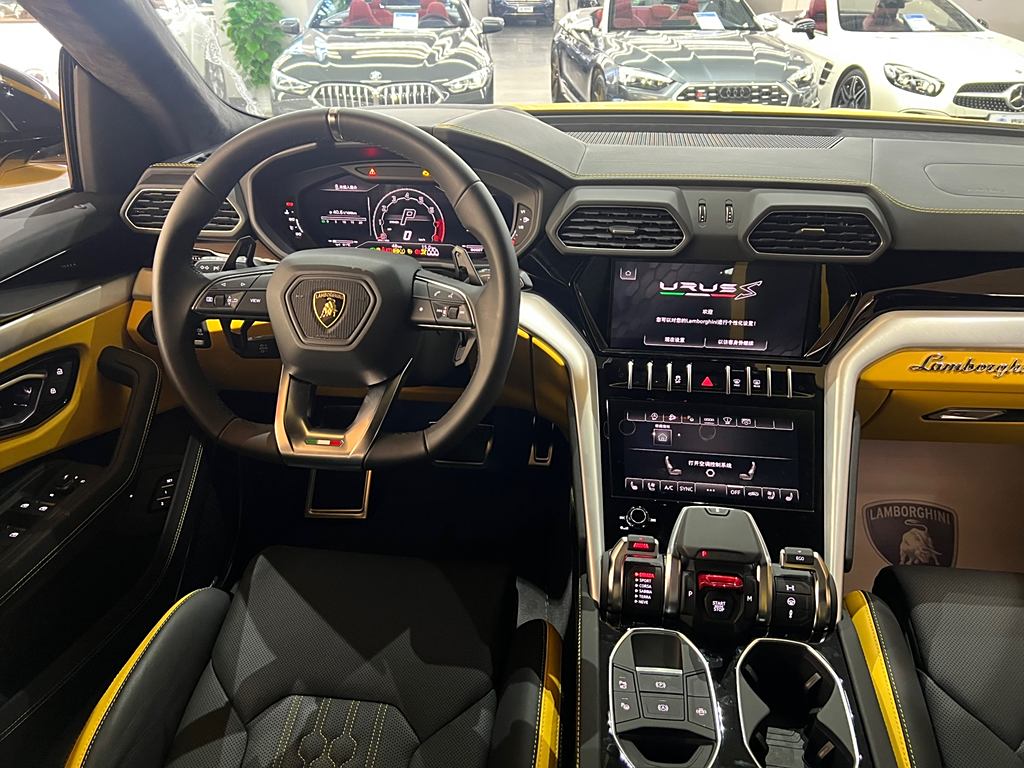 Urus 2023 4.0T V8 S