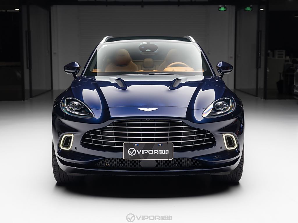 Aston Martin DBX 2020 4.0T V8 1913