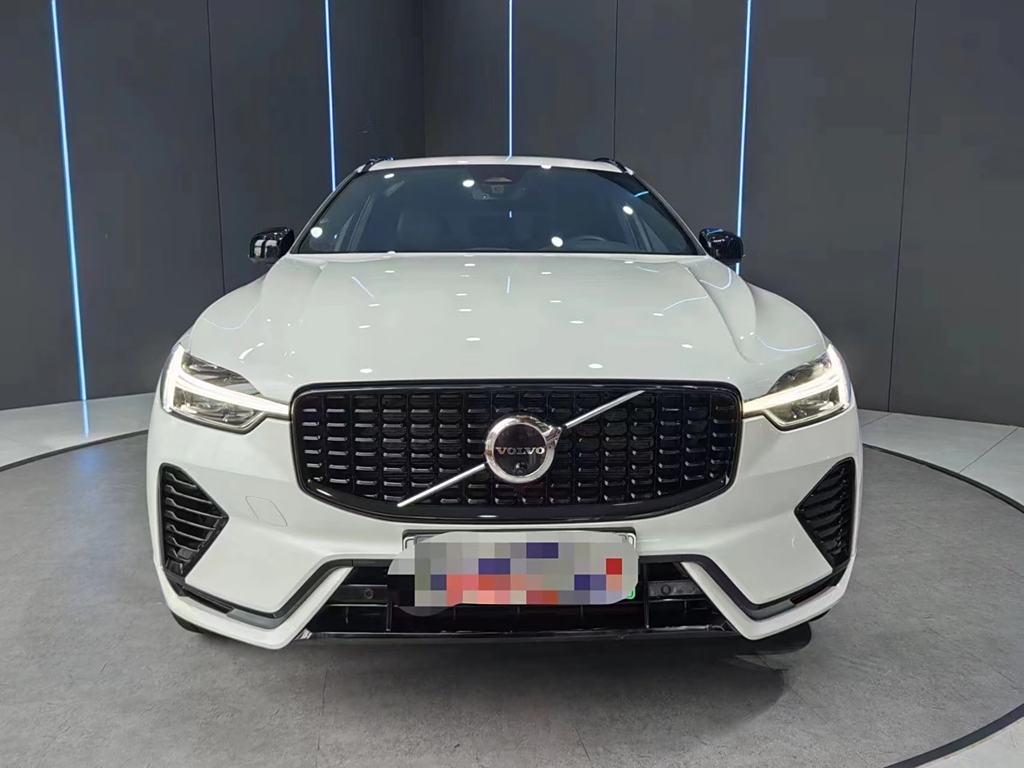 Volvo XC60 2023 T8 Плагин-гибрид (PHEV)  Полный привод