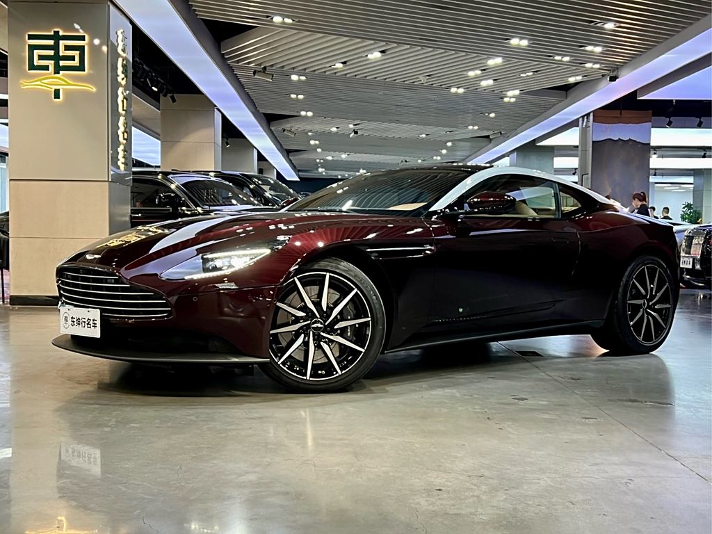 Aston Martin DB11 2020 4.0T V8 Coupe