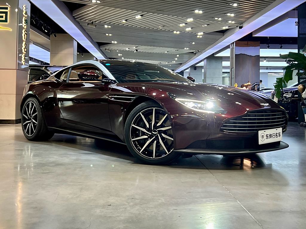 Aston Martin DB11 2020 4.0T V8 Coupe