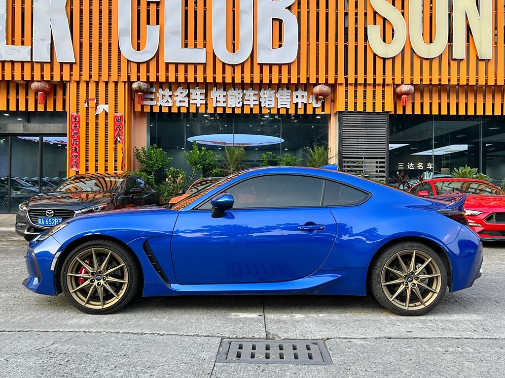 Subaru BRZ 2022 2.4L Ручная