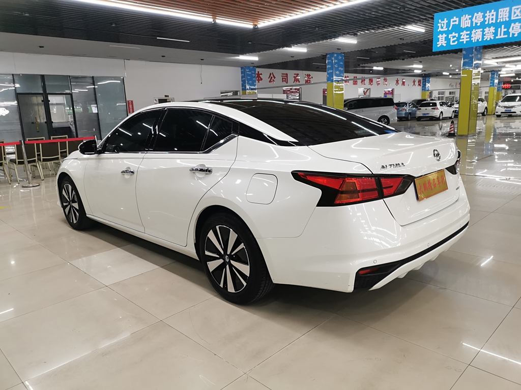 Nissan Teana 2021 2.0L XL