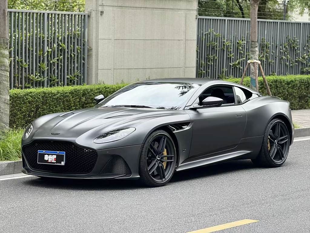 Aston Martin DBS 2022 DBS Superleggera V12 Coupe