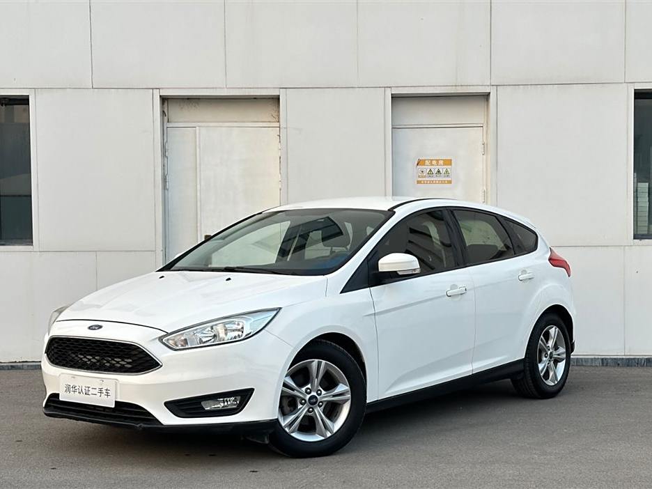 Ford Focus 2015  1.6L Автоматическая