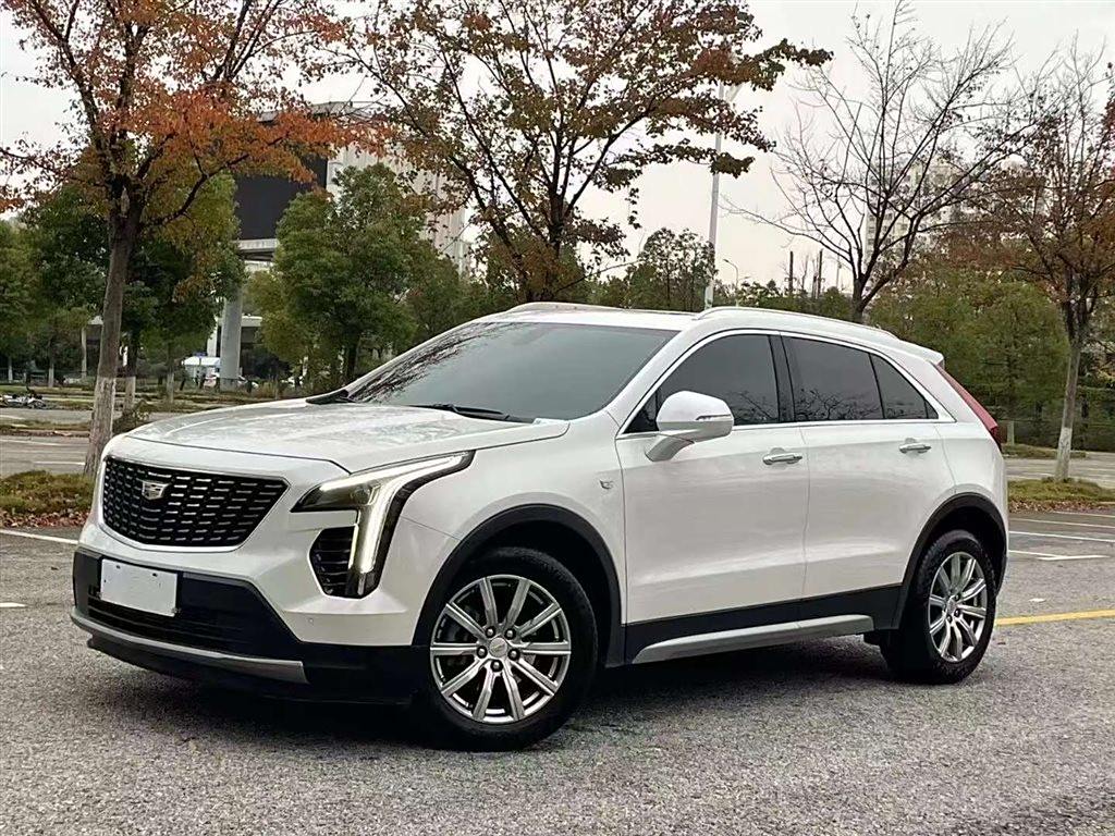 Cadillac XT4 2021 28T