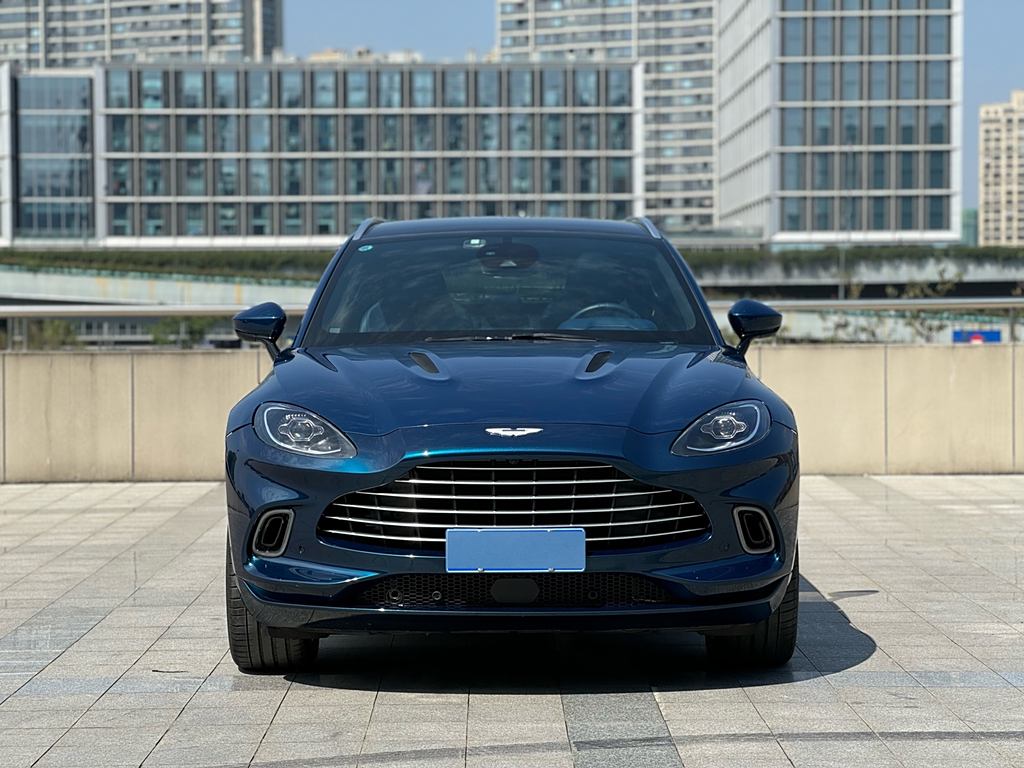 Aston Martin DBX 2021 4.0T V8