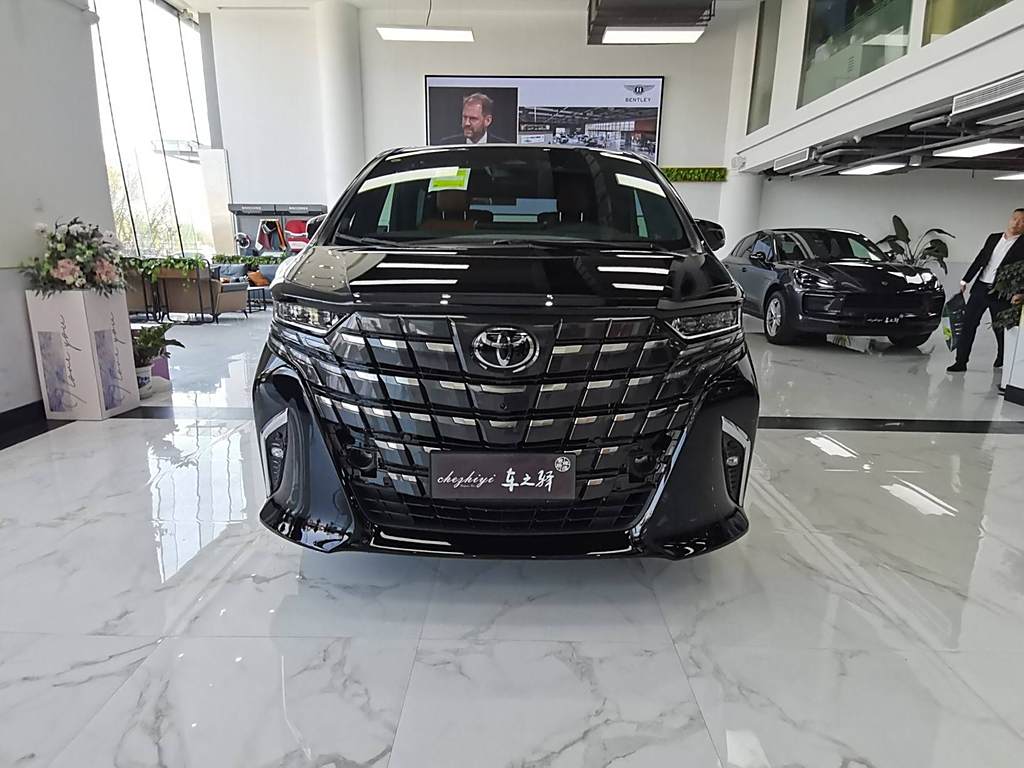 Toyota Alphard 2024  2.5L