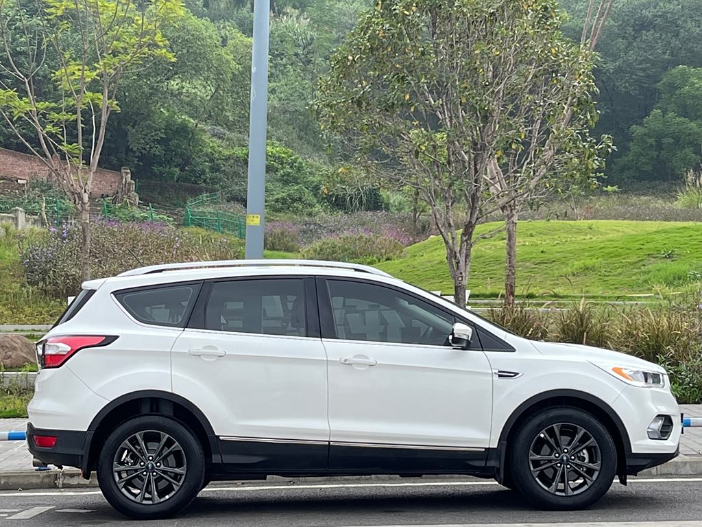 Ford Kuga 2019 EcoBoost 180   Euro VI