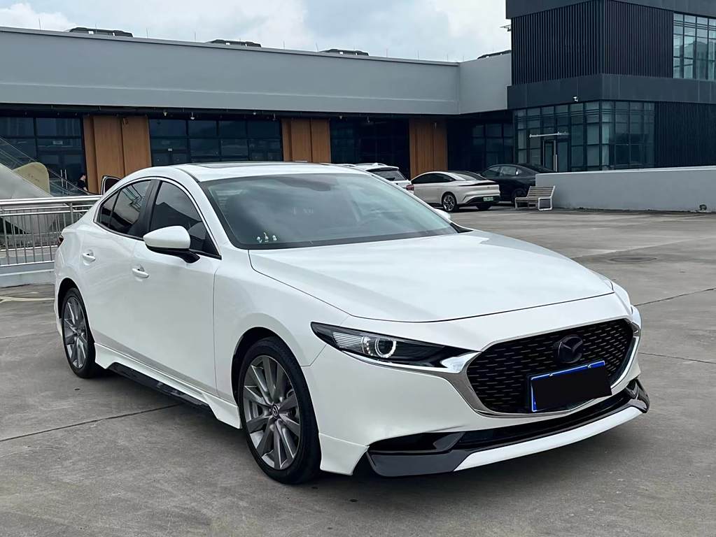 Mazda3 Axela 2021 2.0L Автоматическая