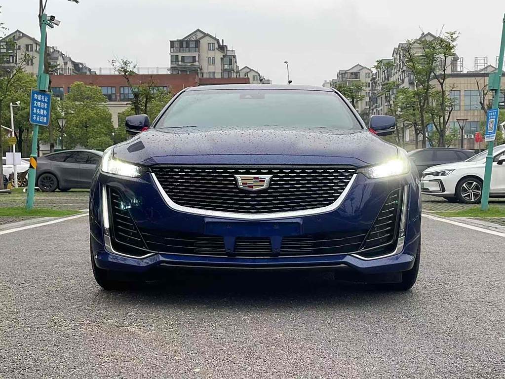 Cadillac CT5 2023 28T