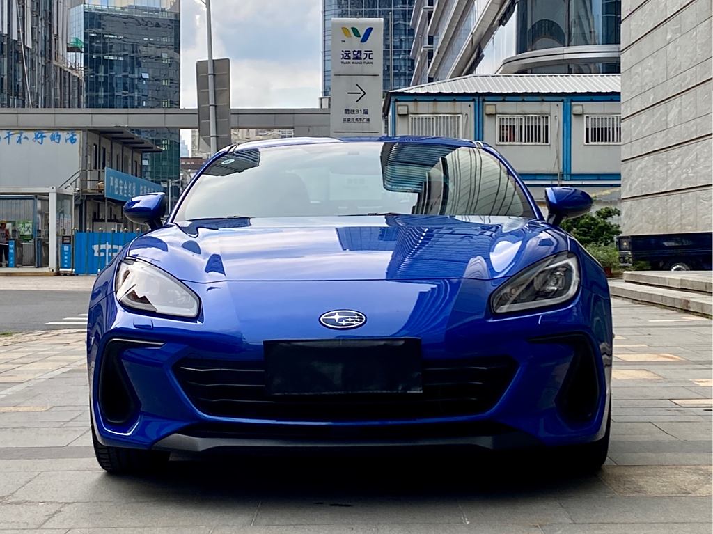 Subaru BRZ 2023 2.4L Ручная10