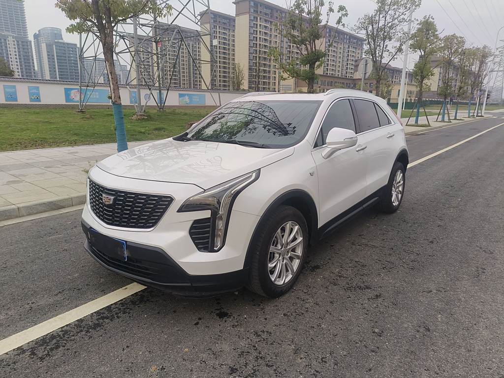 Cadillac XT4 2021 28T