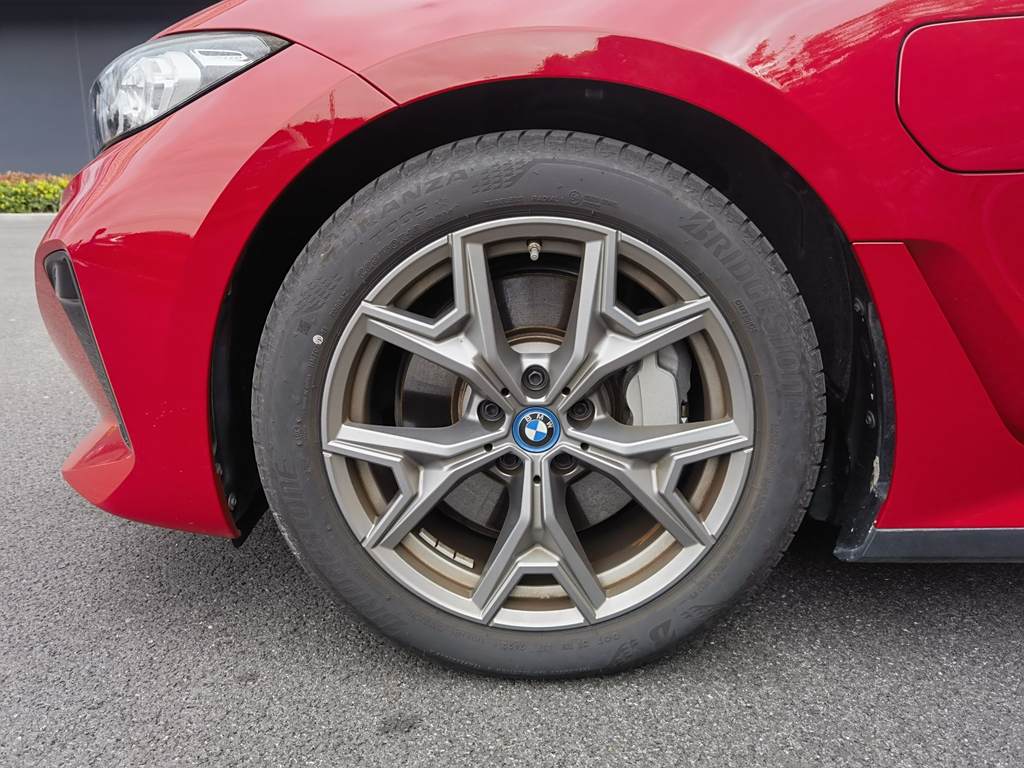 BMW i3 2022 eDrive 35 L