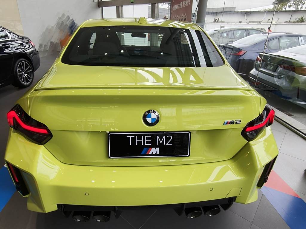 BMW M2 2024 M2