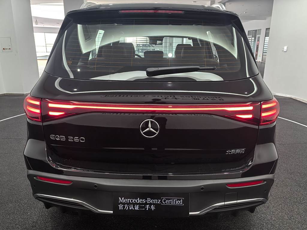 Mercedes-Benz EQB 2025 EQB 260