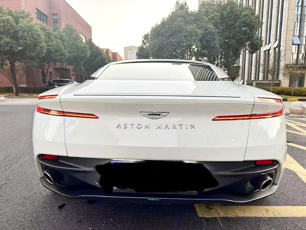 Aston Martin DB11 2022 4.0T V8 Coupe