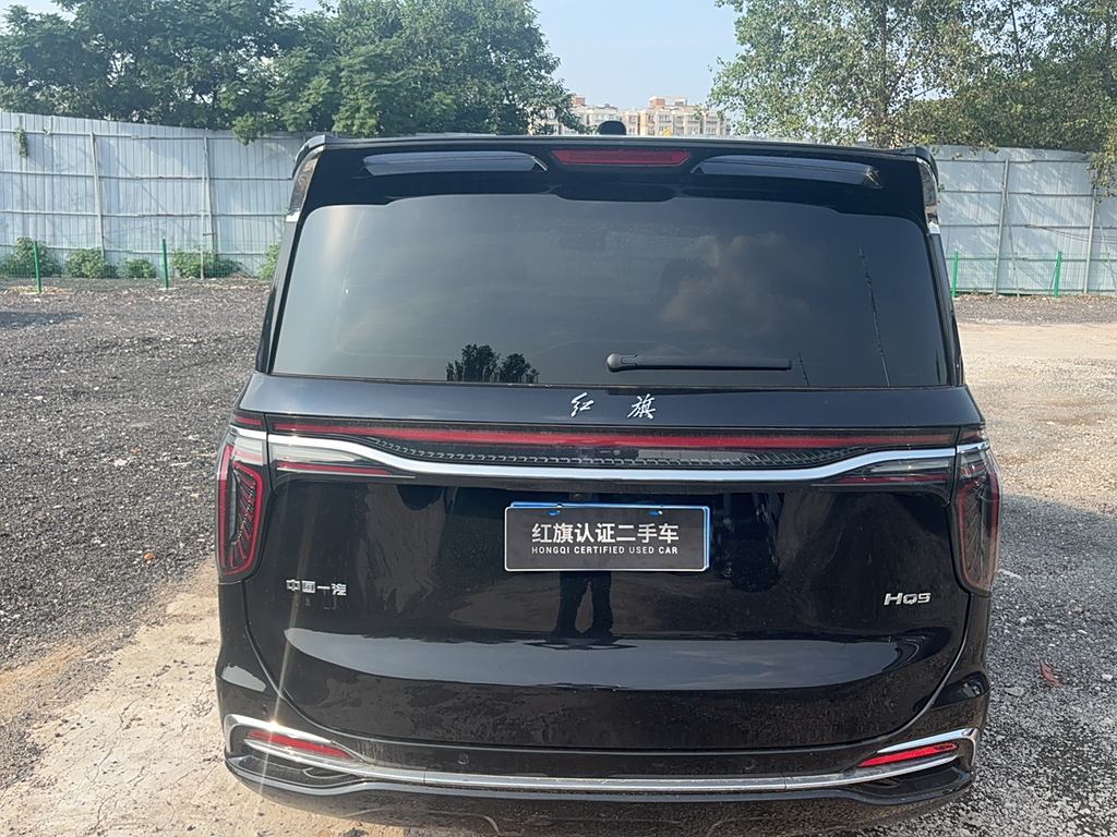 Hongqi HQ9 2023 2.0T