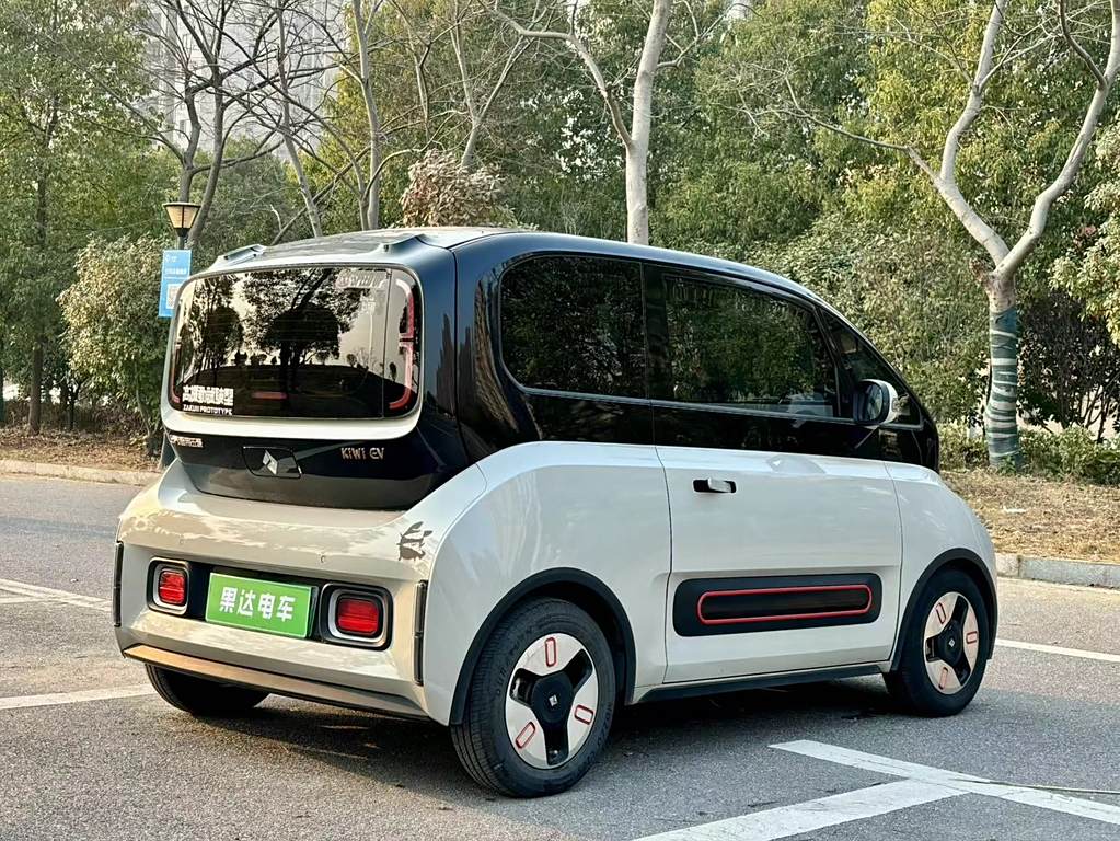 Baojun KiWi EV 2021  Литиевая батарея