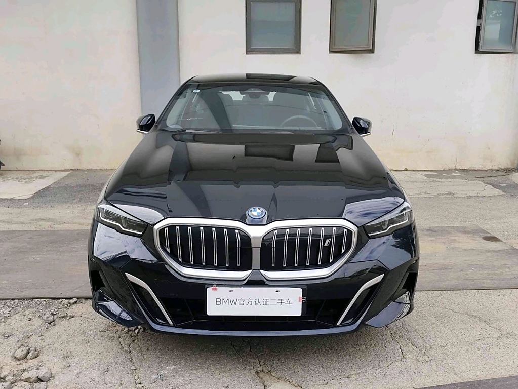 BMW i5 2024 eDrive 35L  M Sport Package