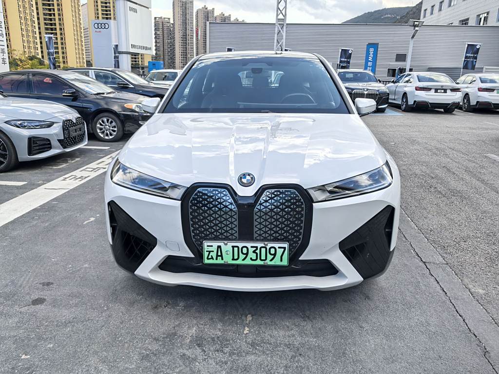 BMW iX 2023 xDrive40