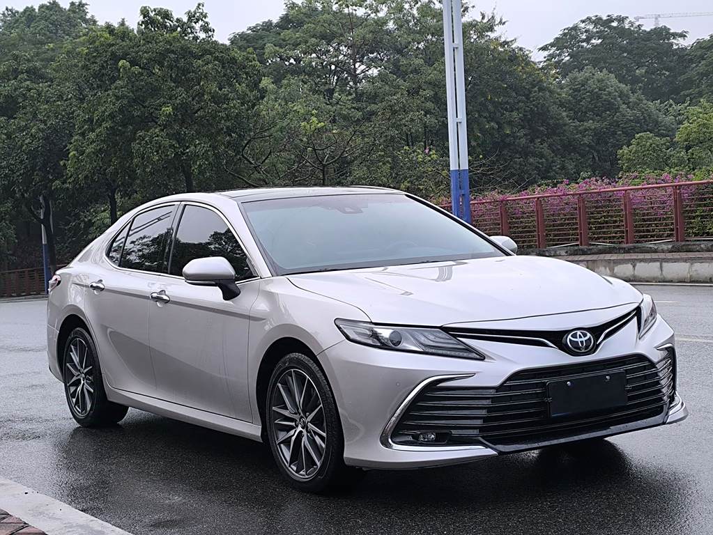 Toyota Camry 2021 2.5G