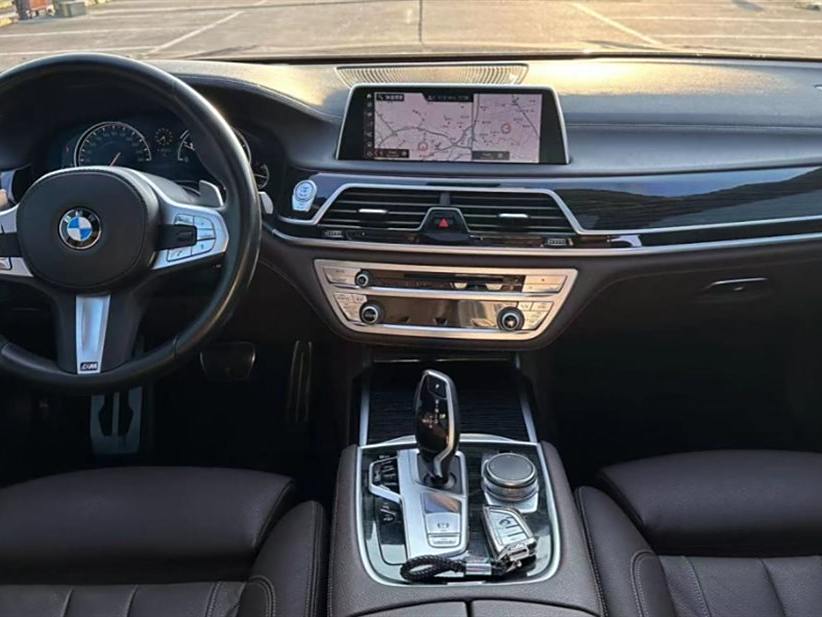 BMW 7 Series 2019  730Li M Sport Package