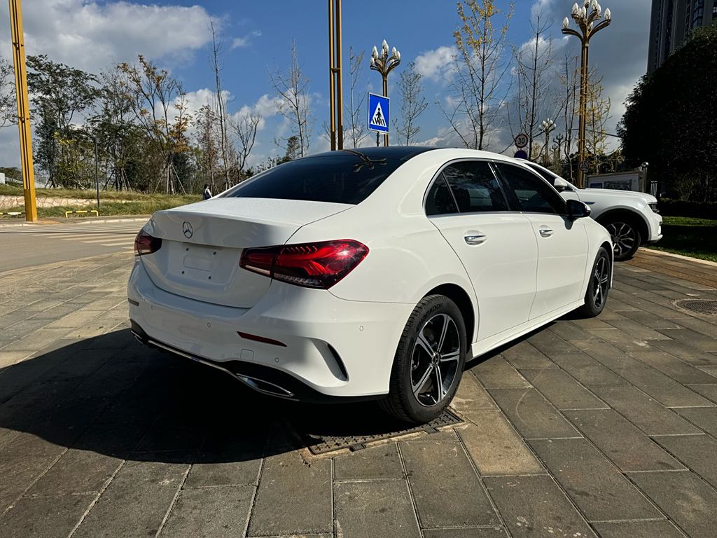 Mercedes-Benz A-Class 2022 A 200 L