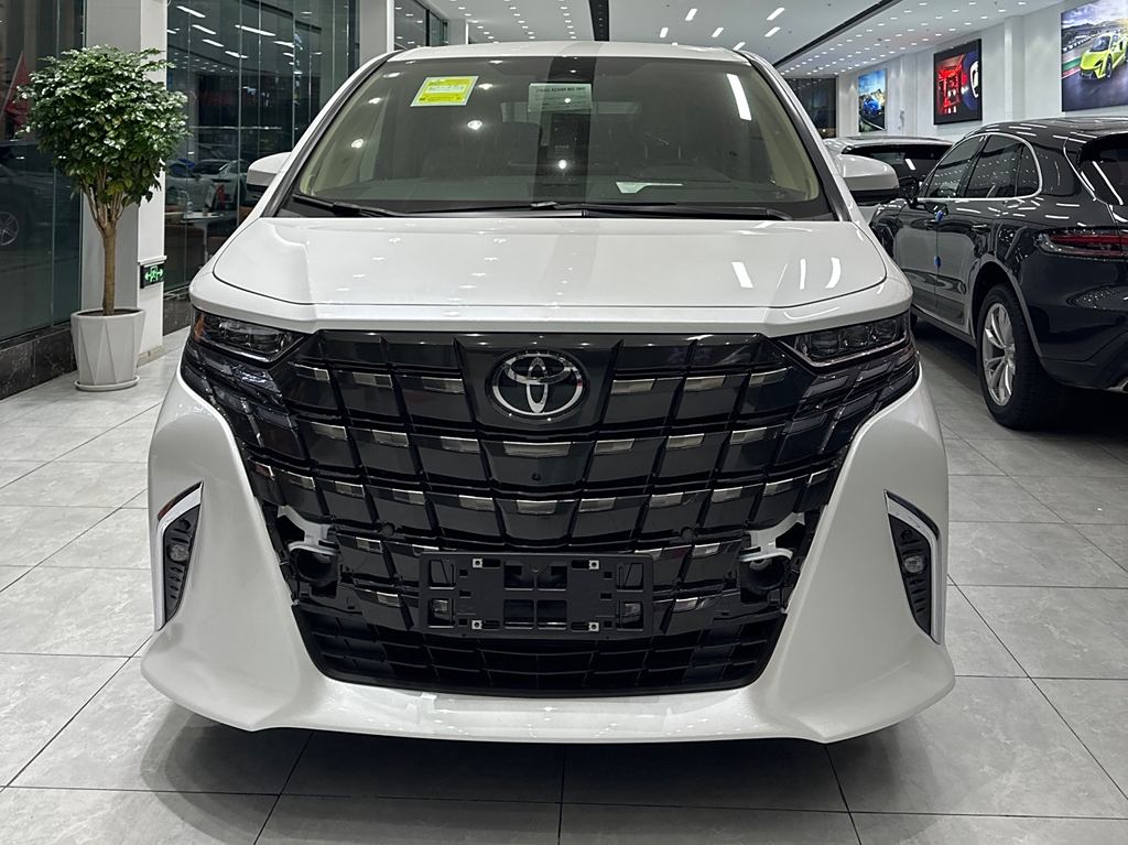 Toyota Alphard 2024 2.5L