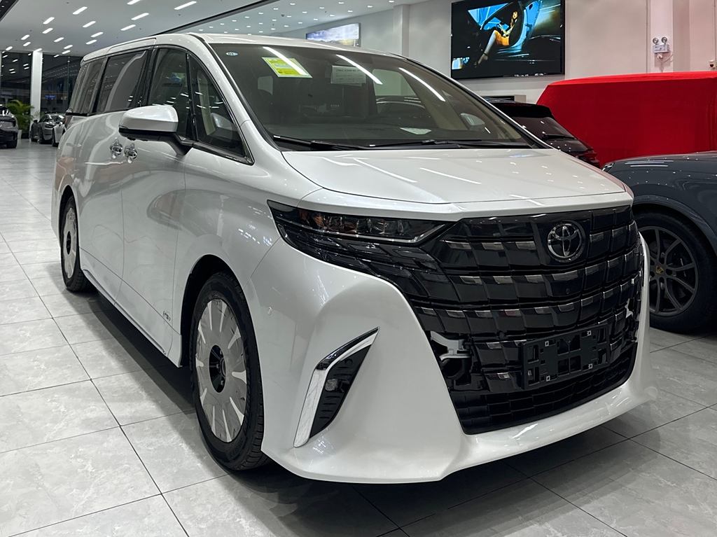 Toyota Alphard 2024 2.5L