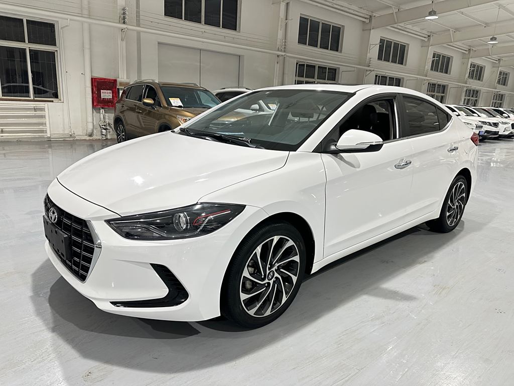 Hyundai Elantra 2020 1.5L CVT·