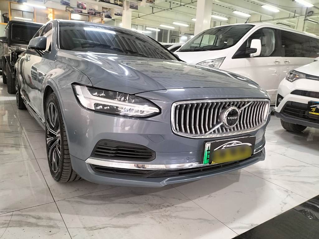 Volvo S90 2022 T8 E