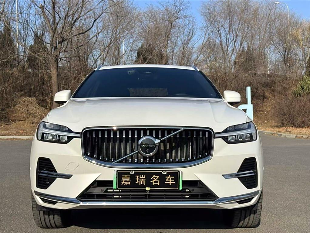 Volvo XC60 2022 T8 Плагин-гибрид (PHEV)  Полный привод