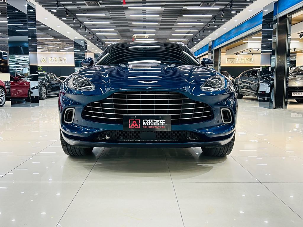 Aston Martin DBX 2021 4.0T V8