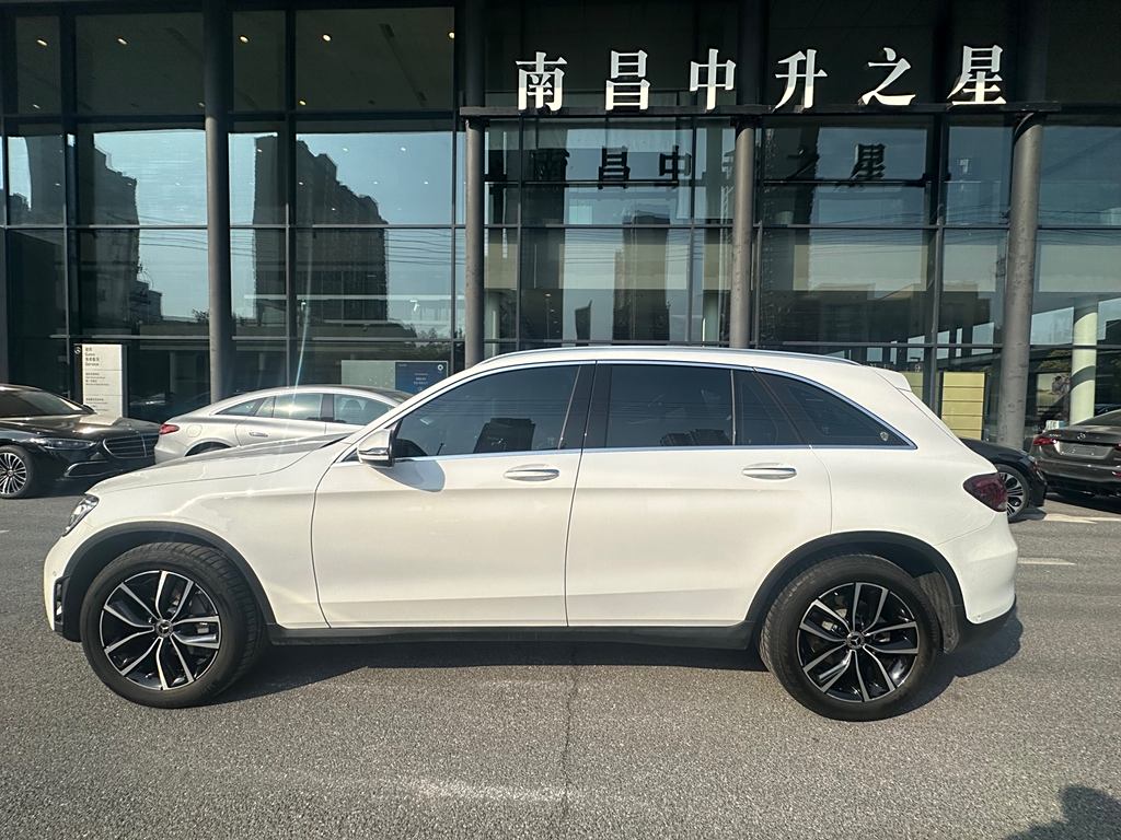 Mercedes-Benz GLC 2021 GLC 260 L 4MATIC  Luxury