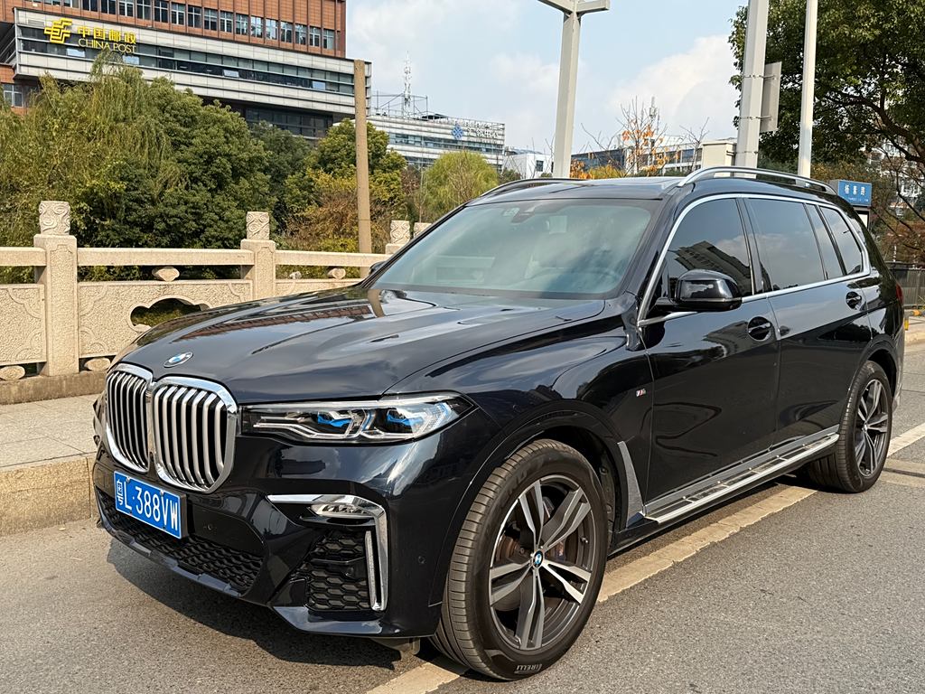 BMW X7 2021 xDrive40i M Sport Package