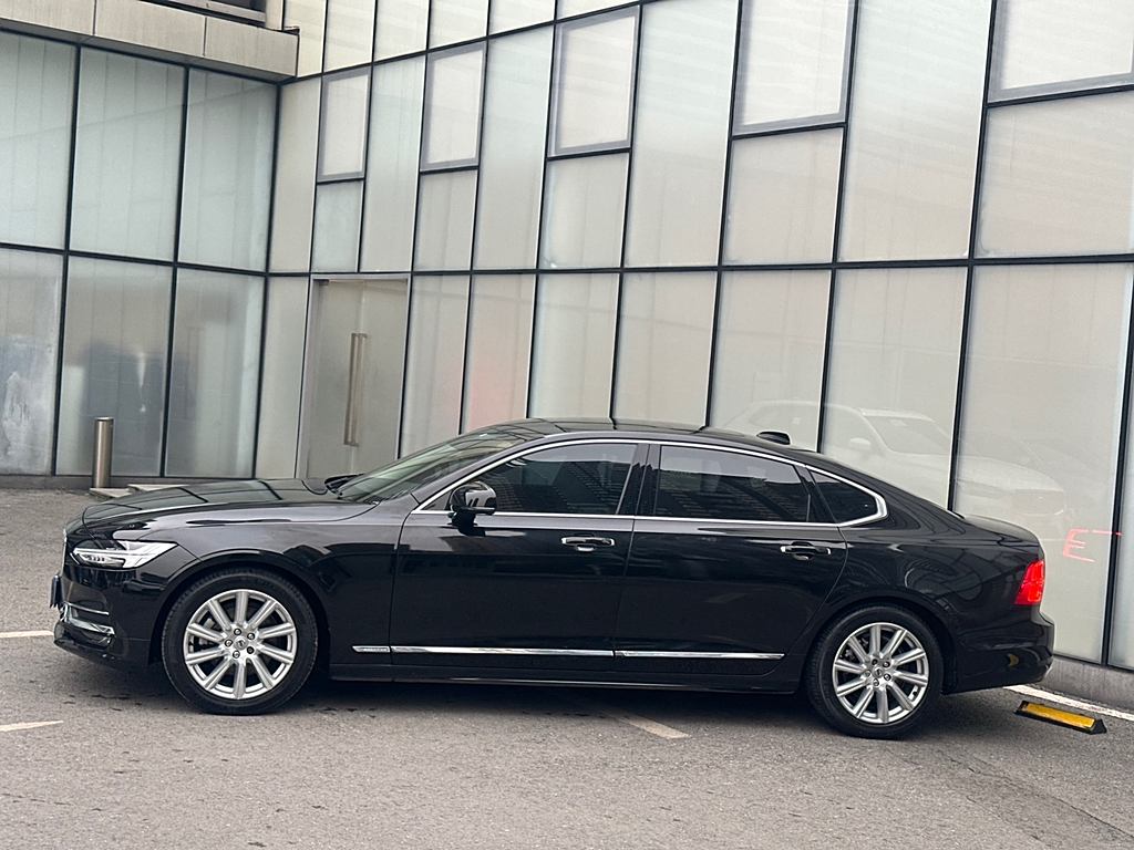 Volvo S90 2020 T5