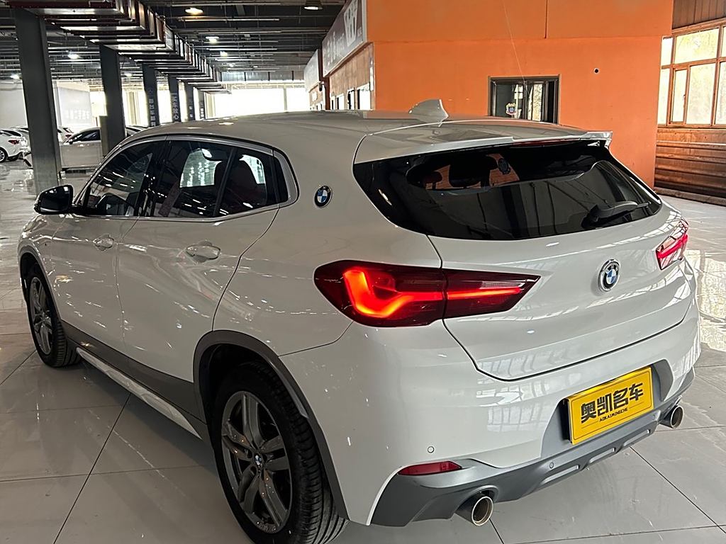 BMW X2 2021 sDrive25i M