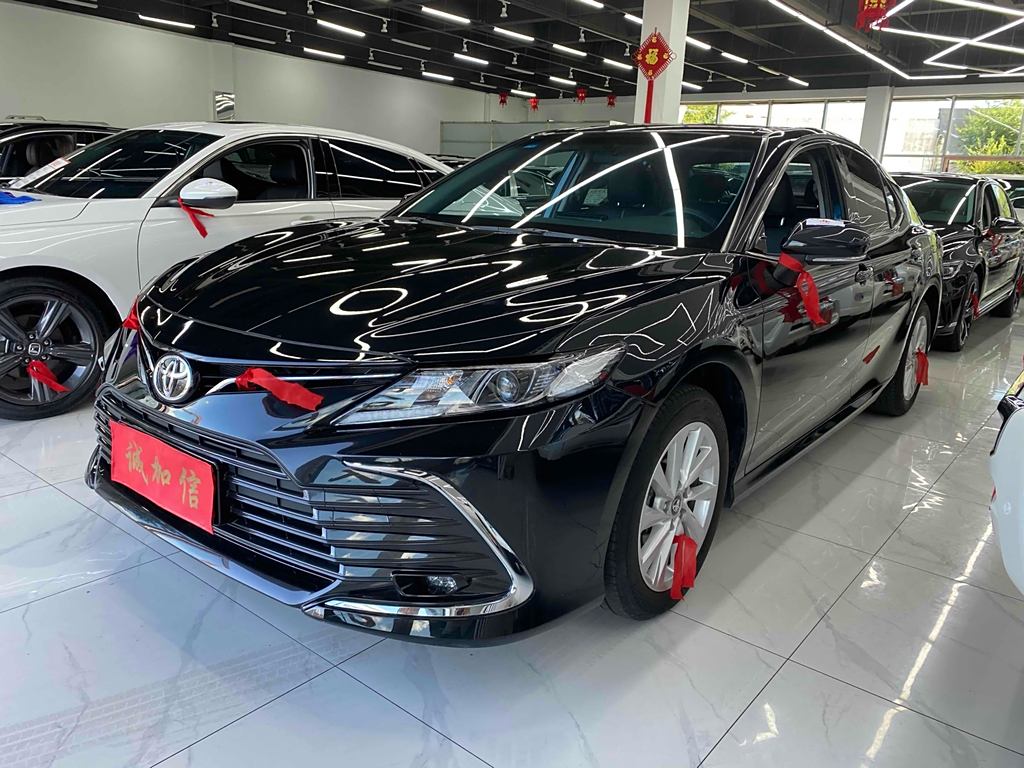 Toyota Camry 2023 2.0GVP