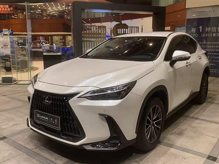 Lexus NX 2022 260