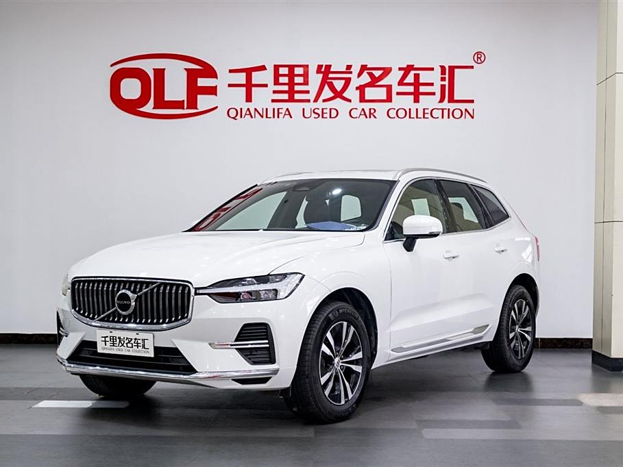 Volvo XC60 2023 B5 Полный привод