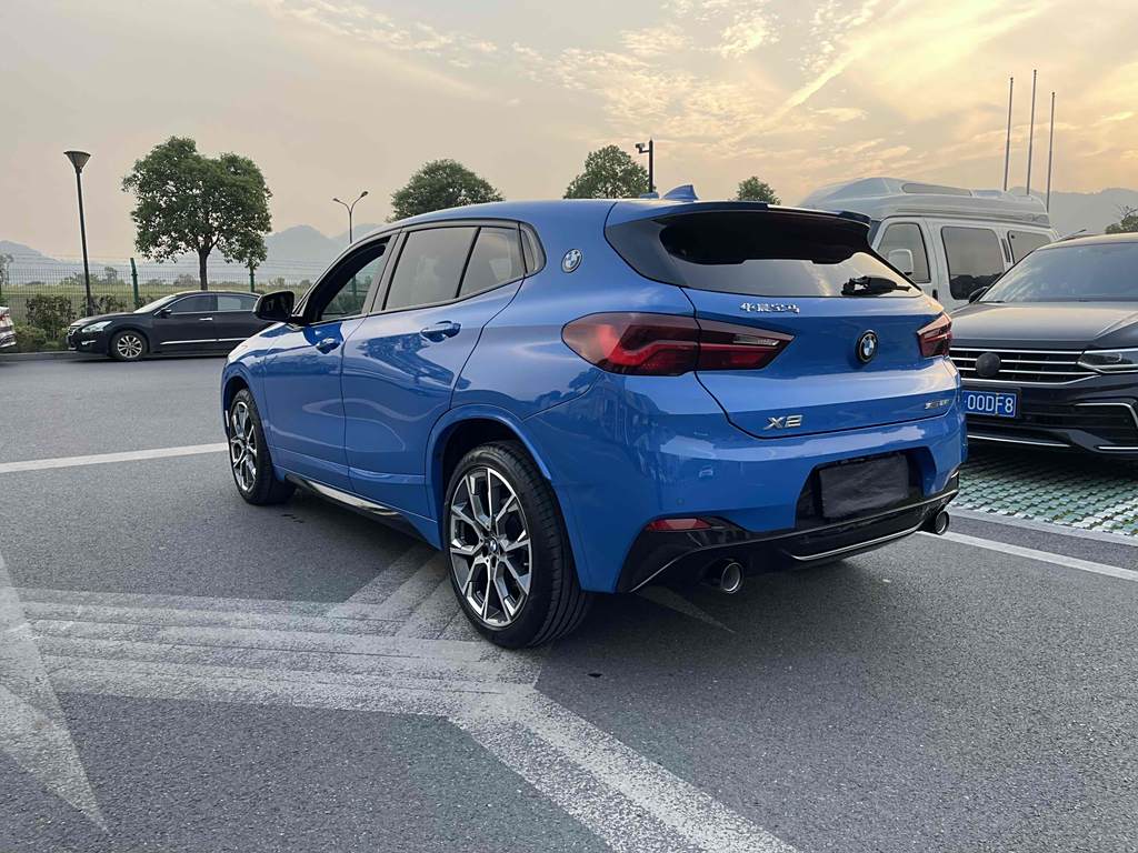 BMW X2 2021 sDrive25i