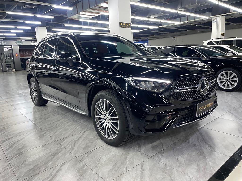 Mercedes-Benz GLC 2023 GLC 300 L 4MATIC  7