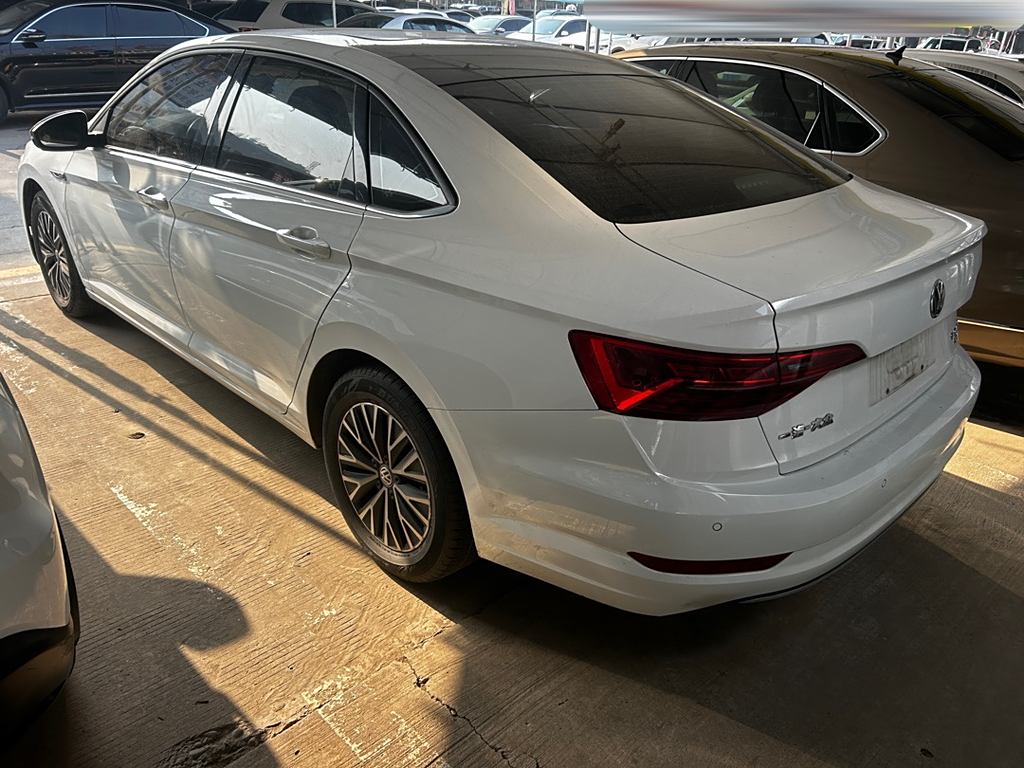 Volkswagen Jetta 2019 200TSI DSG  Euro VI